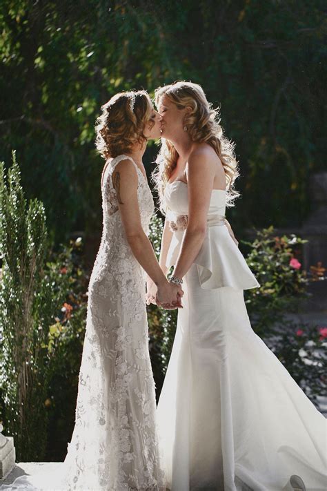 photos of lesbian marriage